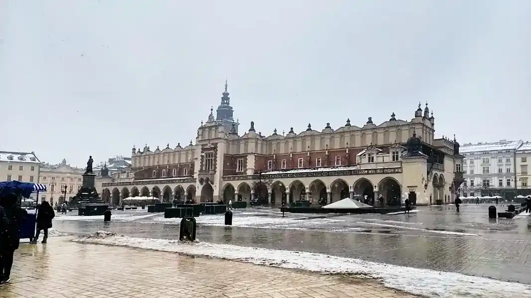 SUkiennice
