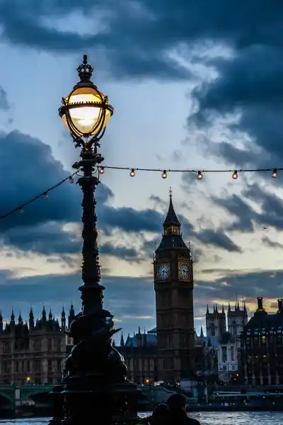latarnia big ben zachod slonca south bank londyn