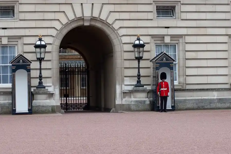 palac buckingham fasada londyn centrum