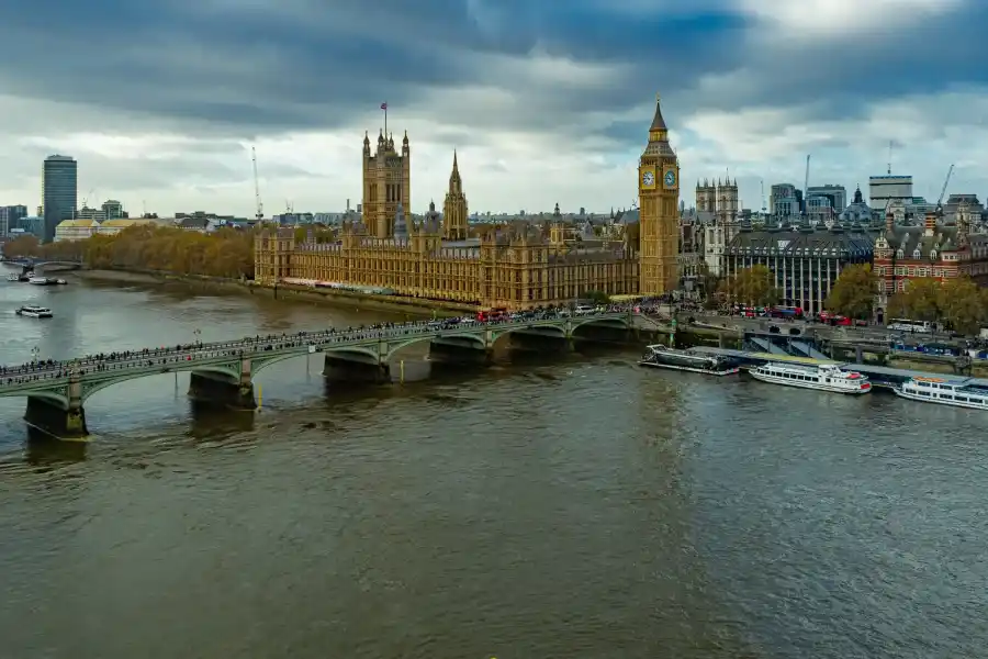 parlament westminster most tamiza panorama